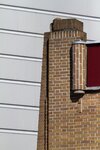 Siermetselwerk met strakke lijnen.
<br/>
Marcel Westhoff, 2019-09-01